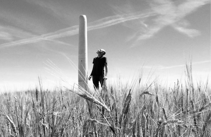 L'ideatore David Yáñez con un Vortex Tacoma