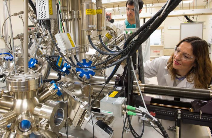 Ricercatori in campo energetico al lavoro